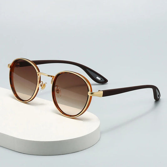 Timeless Retro Round Sunglasses