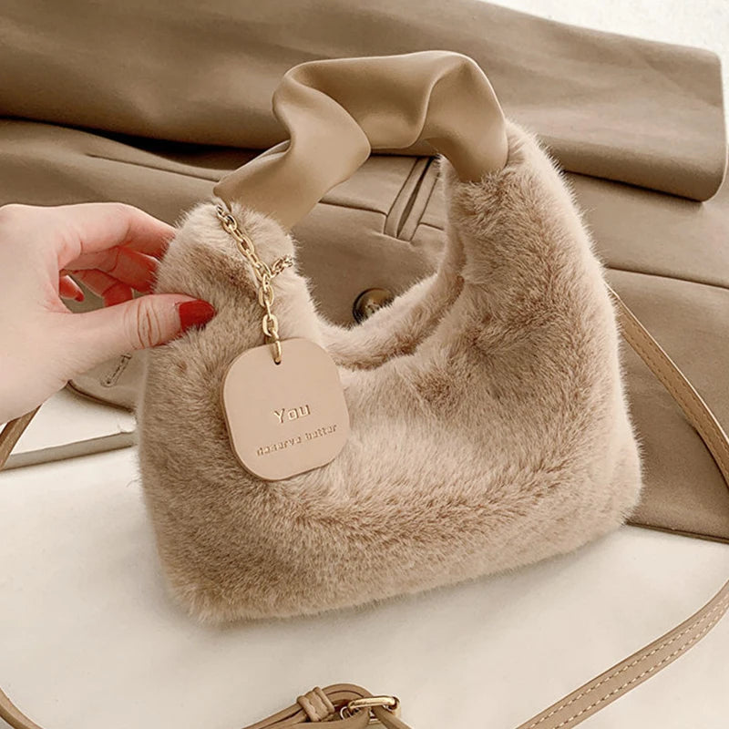 The Sculptural Ring Pouch
