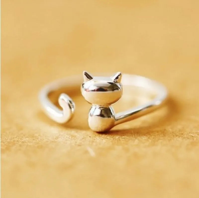 Chic Cat Silver Ring