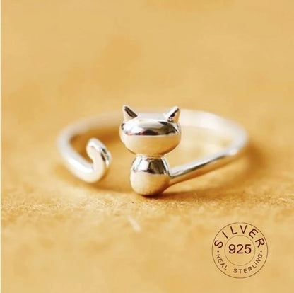 Chic Cat Silver Ring