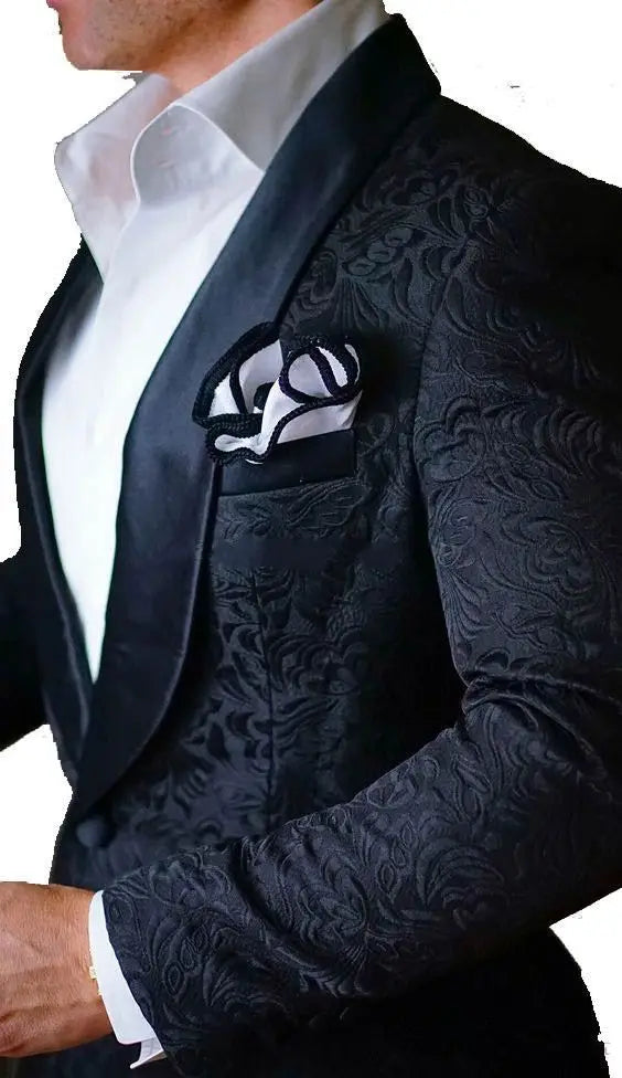 Classic Elegance Men’s Suit