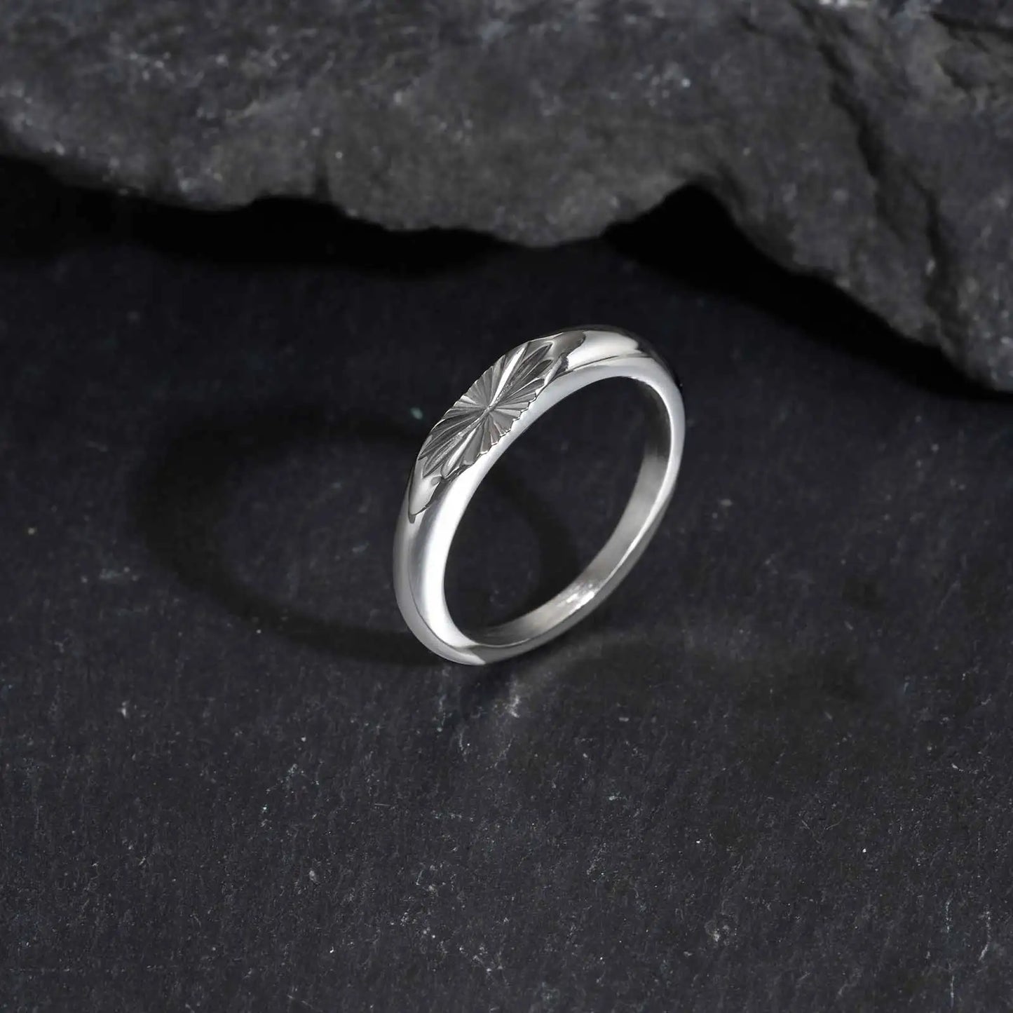 Starburst Sunray Signet Ring