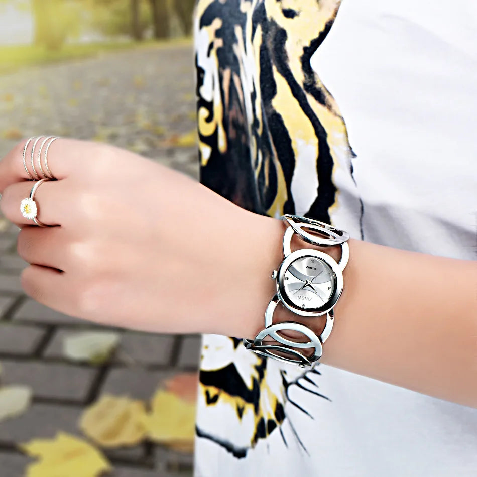 Ladies Circle Design Wristwatch
