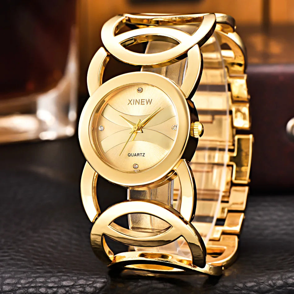 Ladies Circle Design Wristwatch