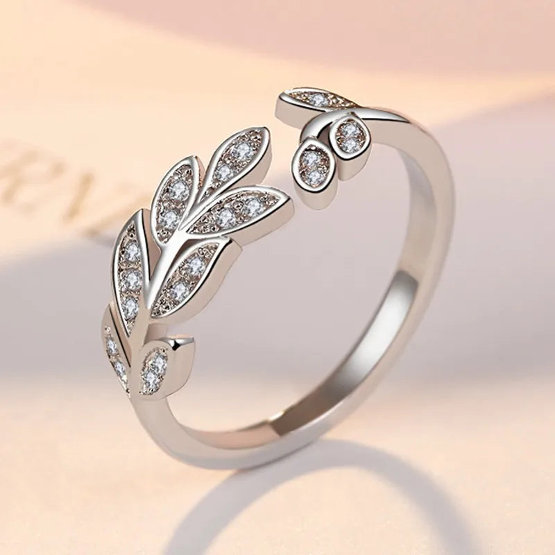 Fashionable Open Rings