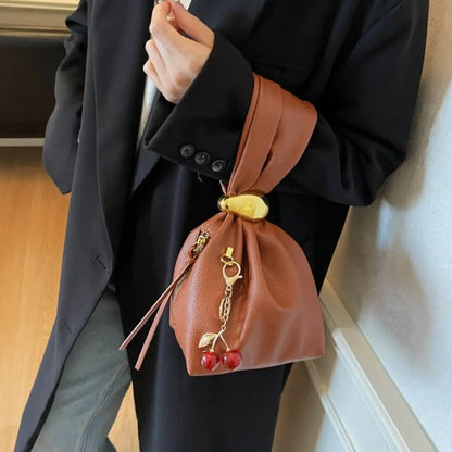 The Sculptural Ring Pouch