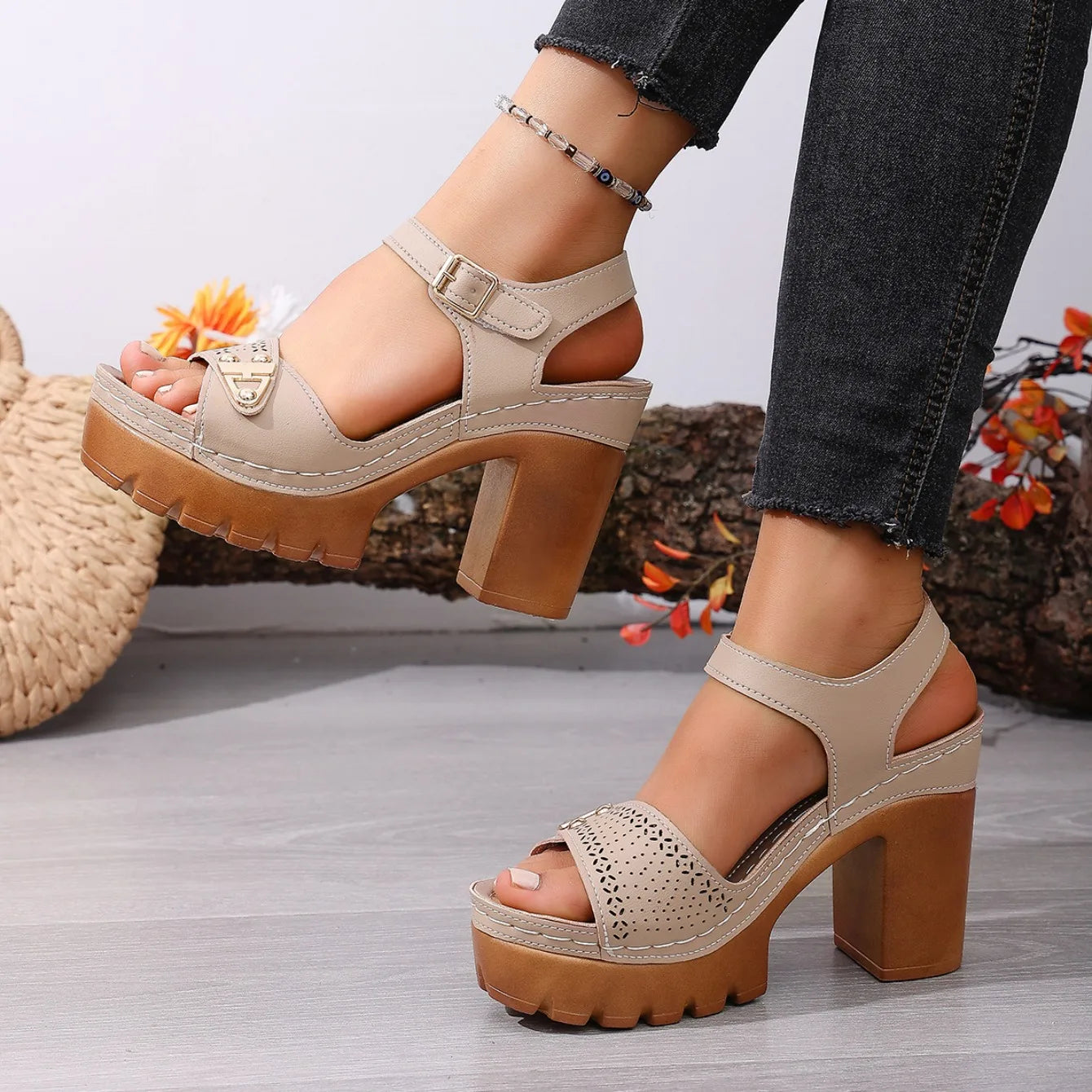 Chic Adjustable Strap Wedge Sandals