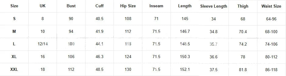 Table displaying clothing size chart with measurements in centimeters
