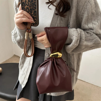 The Sculptural Ring Pouch