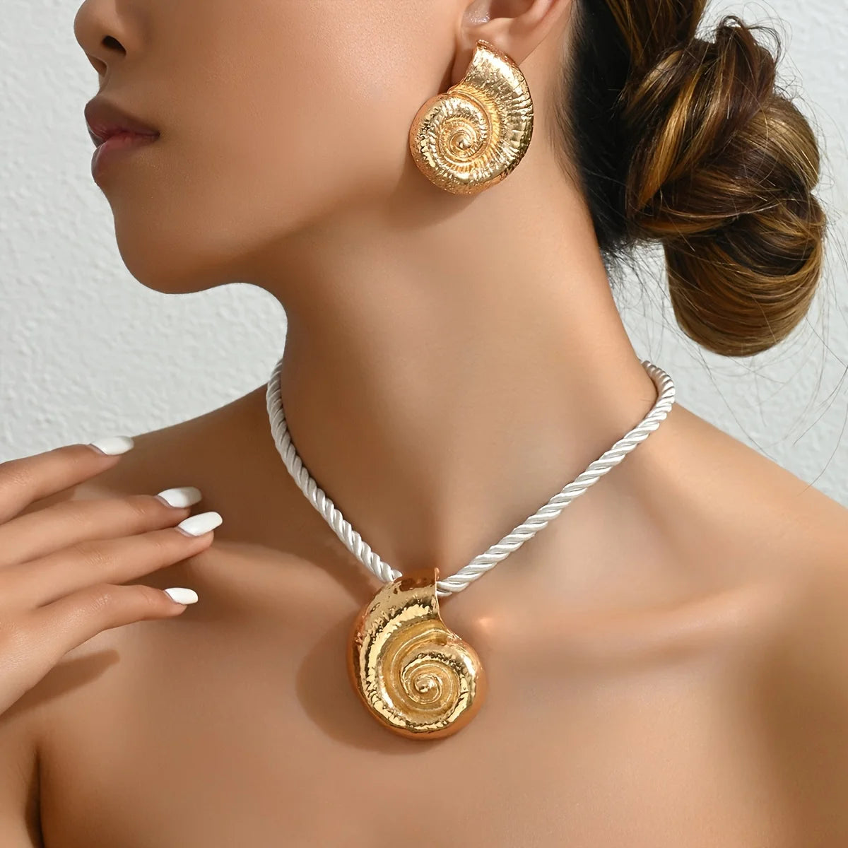 Golden Coastal Breeze Jewelry Set