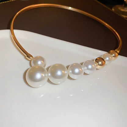 Elegant Pearl Collar Necklace