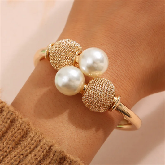 Modern Pearl Open Bracelet