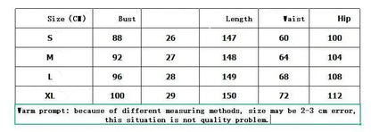 Size chart for clothing with measurements in centimeters