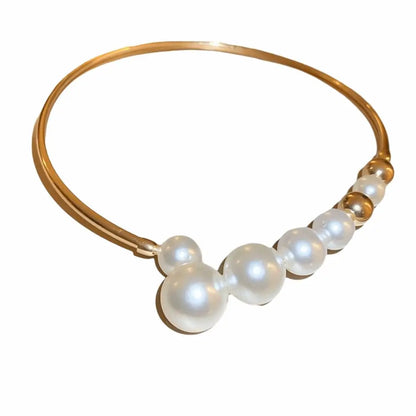 Elegant Pearl Collar Necklace