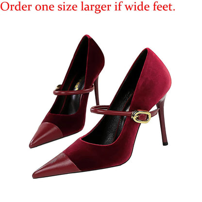 Red high-heeled shoes with gold buckles on a white background, accompanied by text advising to order one size larger for wide feet.