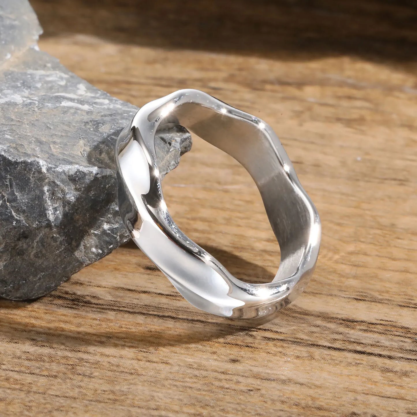 Men's fashion ring with organic sculptural wave silhouette