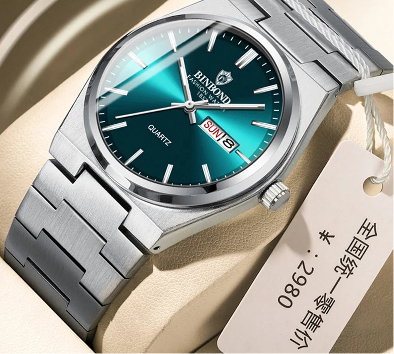 Men's stainless steel watch versatile for multiple occasions